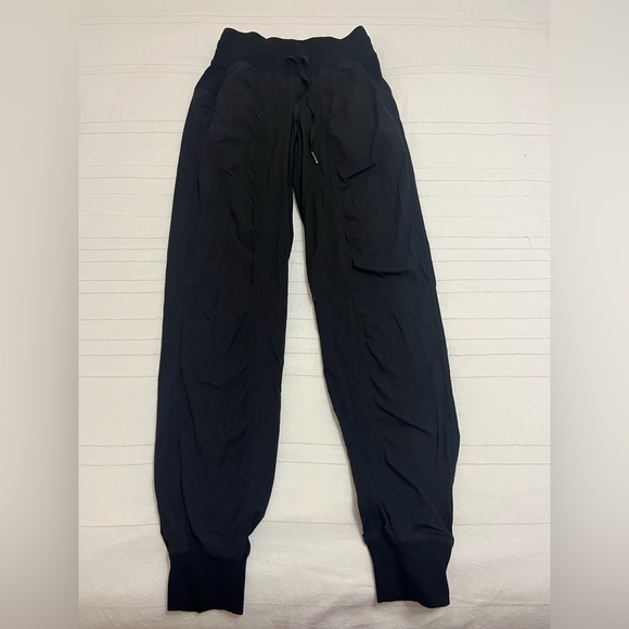 women’s joggers